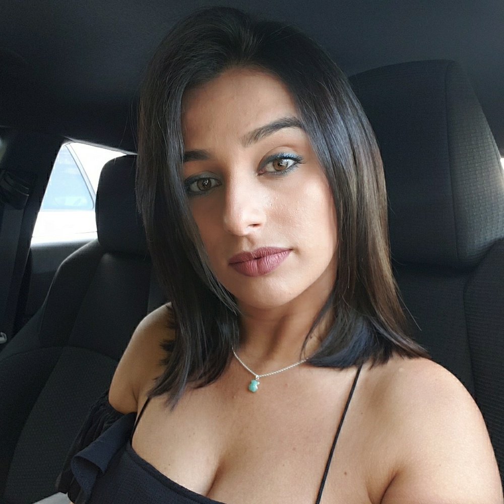 Meet your Posher, Maribel